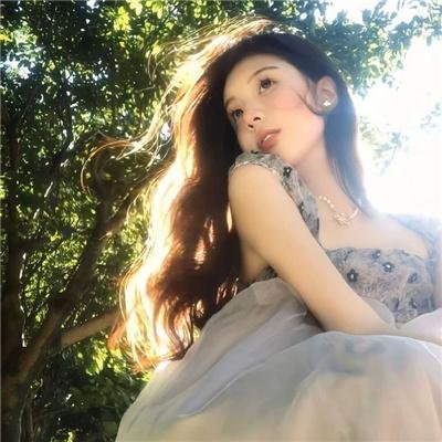 圈子里的男孩 剧照